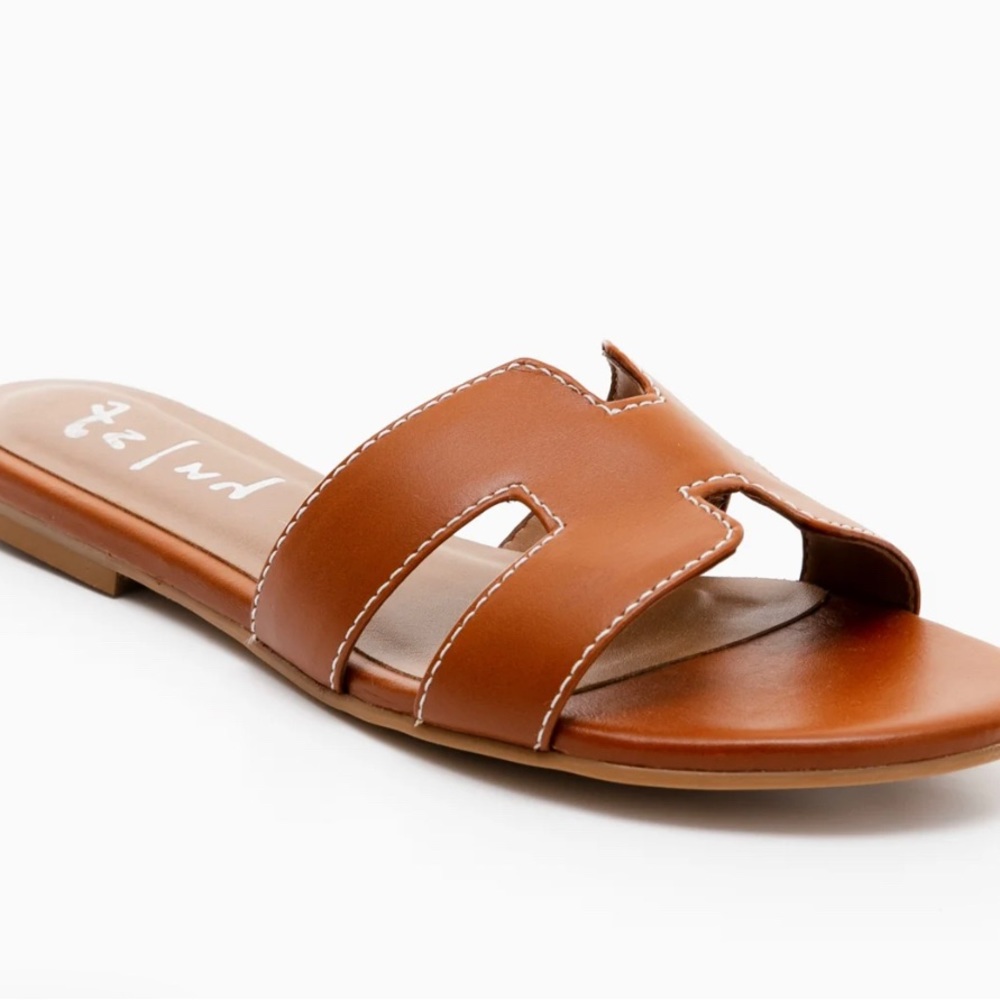 FS NY Cognac Leather Flat (Tuckernuck) Size 8.5